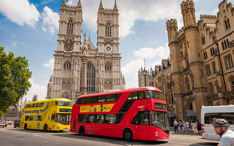 Hop-on-Hop-off-Bus-Tour-london