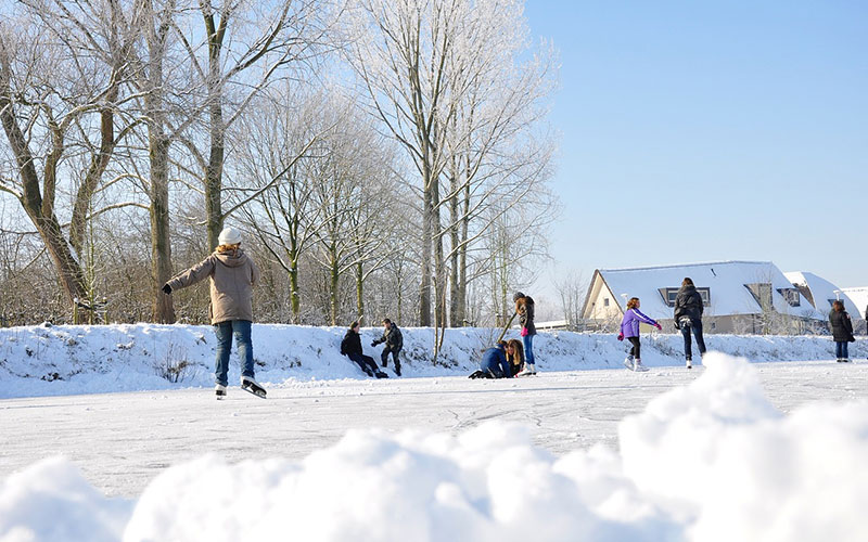 Tunbridge-Wells-Ice-Skating-Rink-uk