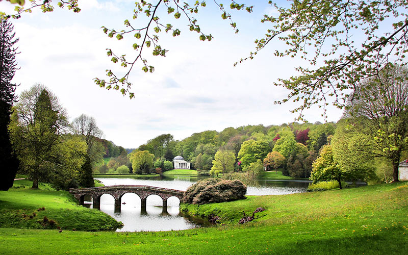 Propose in Stourhead